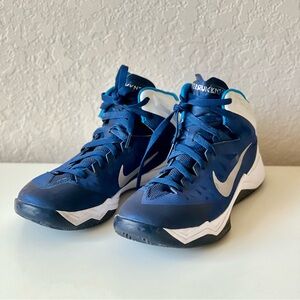 Nike Hyper Quickness Men’s size 10.5 Basketball Shoe